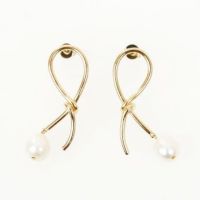 ハーフ リボン ピアス イヤリング Half Ribbon Pierce Earring Liala