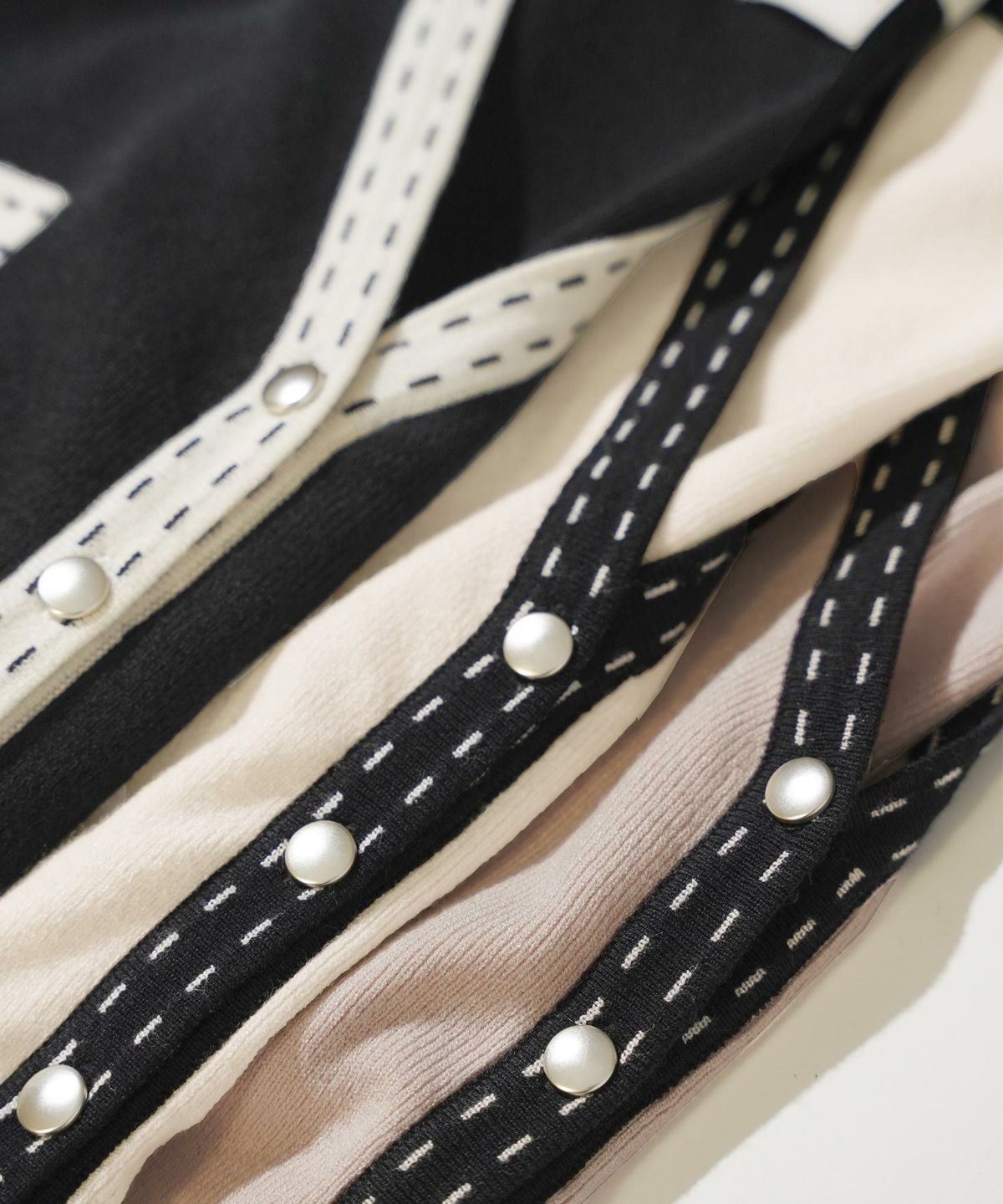 手洗い可 レディース 長袖 秋冬春 長袖 可愛い 上品 きれいめ オフィス 色 フェミニン ジョイントスペース