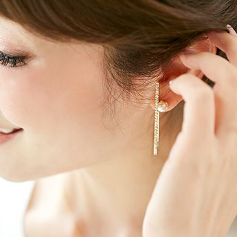 ライン クリスタル ピアス イヤリング Line Crystal Pierce Earring