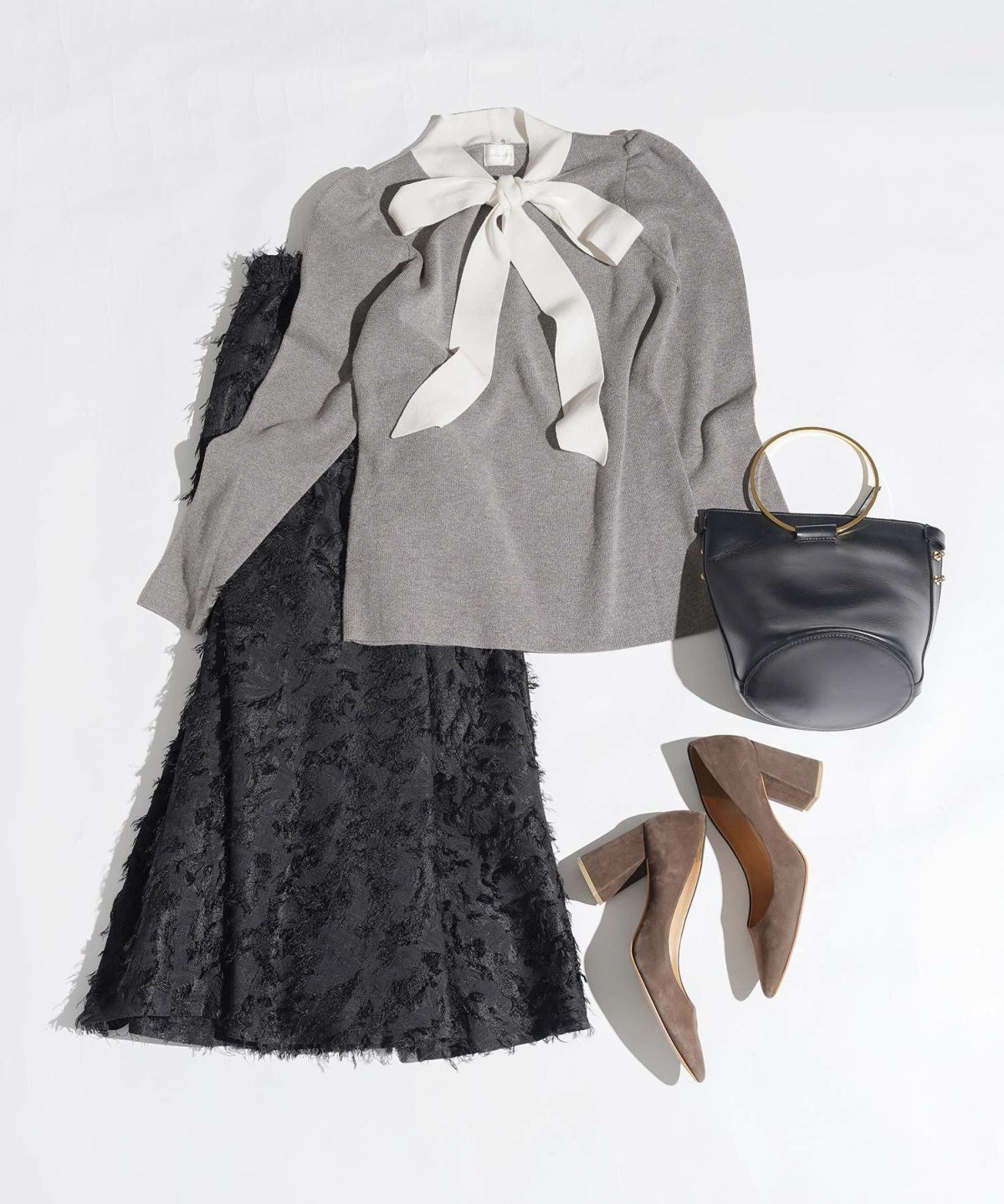 新色追加 手洗い可 トップス レディース かわいい オフィス きれいめ バイカラー 白黒 上品 ジョイントスペース