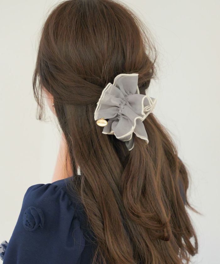 ヘアアクセサリー/ビッグシュシュ/オーガンジー/メロー/ヘアアレンジ/ヘアゴム/トレンド/可愛い/チャーム付き/プレゼント/ギフト/韓国/上品/大人/フェミニン/デート/ピンク/サックス/アイボリー/オフホワイト/クリーム/ストロベリーミルク/グレイッシュブルー