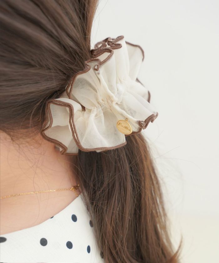 ヘアアクセサリー/ビッグシュシュ/オーガンジー/メロー/ヘアアレンジ/ヘアゴム/トレンド/可愛い/チャーム付き/プレゼント/ギフト/韓国/上品/大人/フェミニン/デート/ピンク/サックス/アイボリー/オフホワイト/クリーム/ストロベリーミルク/グレイッシュブルー
