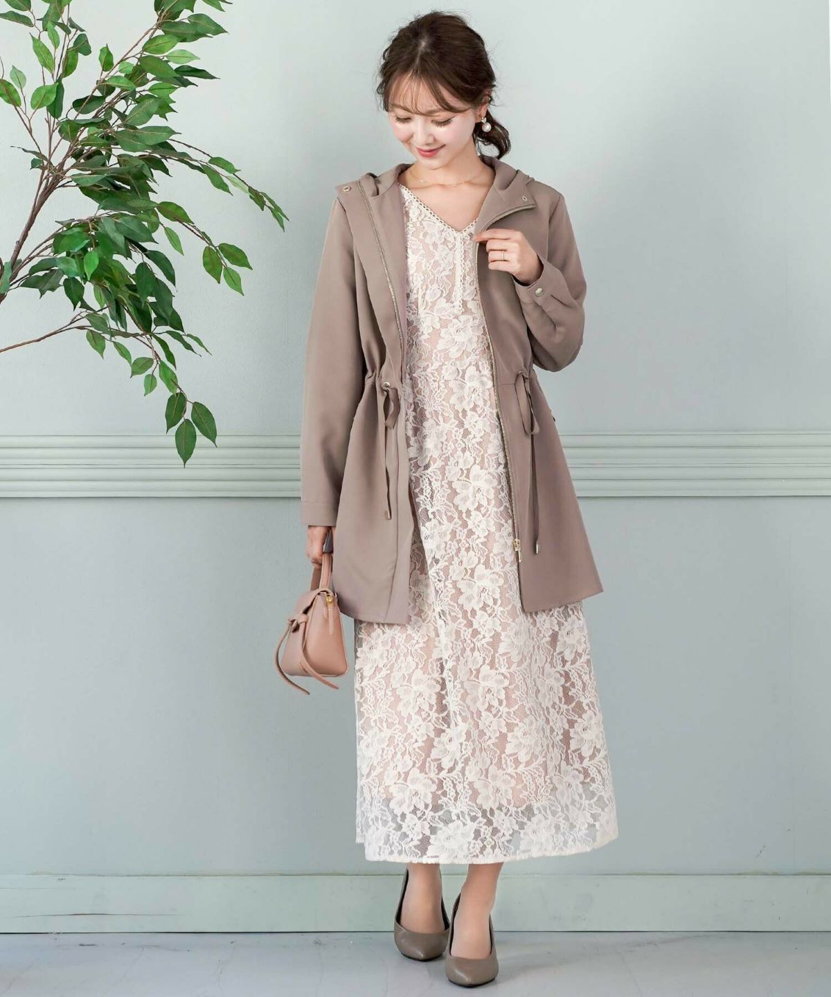 アウター/ライトアウター/マウンテンパーカー/マウパー/フリル/グログラン/フレア/ポケット/ミドル丈/フェミニン/体型カバー/春/秋/冬/新色/newcolor/ライトベージュ/ピンク/モカ/ブラック