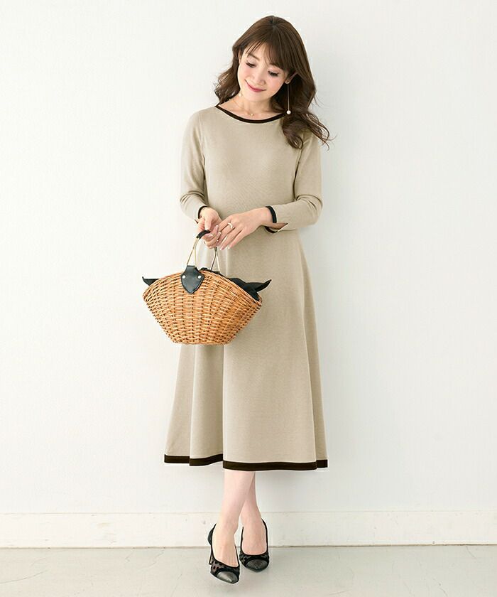 ニット ワンピース バイカラー フレアライン ホールガーメント Liala