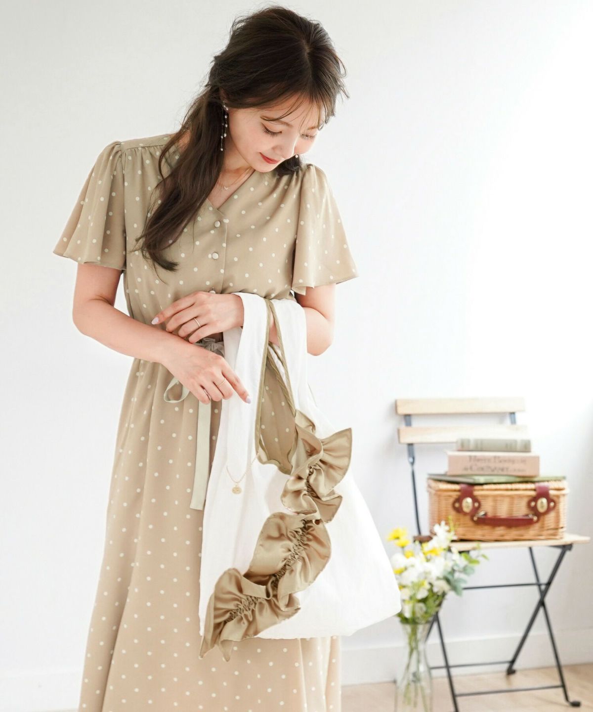 新色追加/アイボリー/ネイビー/ピンク/ベージュ/くすみブルー/バッグ/撥水/スナップボタン/折りたたみ/コンパクト/エコバッグ/買い物バッグ/レジバッグ/収納力/軽い/軽量/使いやすい/シンプル/運動会/ピクニック/公園/スーパー/利便性/ポケット