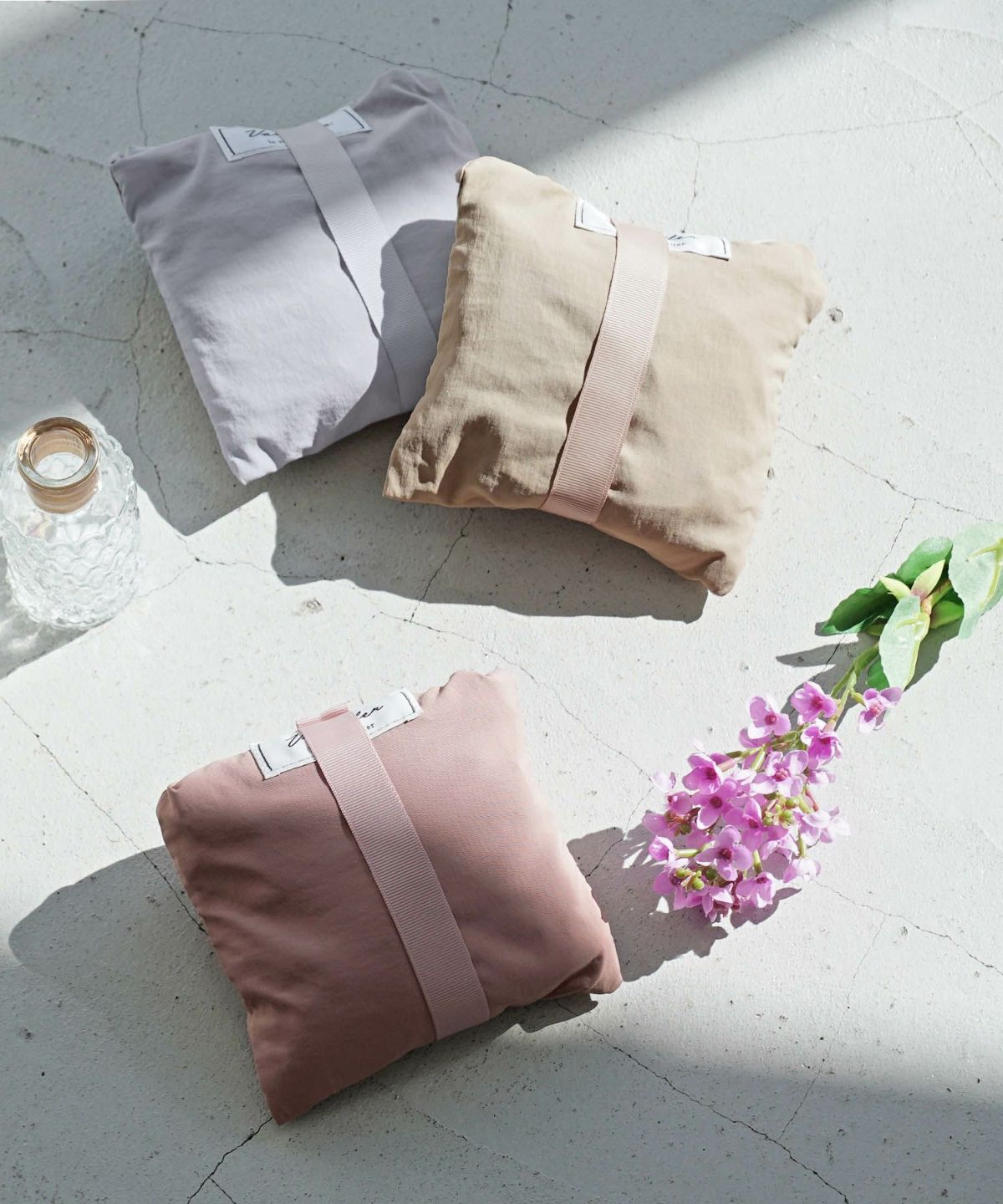 新色追加/アイボリー/ネイビー/ピンク/ベージュ/くすみブルー/バッグ/撥水/スナップボタン/折りたたみ/コンパクト/エコバッグ/買い物バッグ/レジバッグ/収納力/軽い/軽量/使いやすい/シンプル/運動会/ピクニック/公園/スーパー/利便性/ポケット