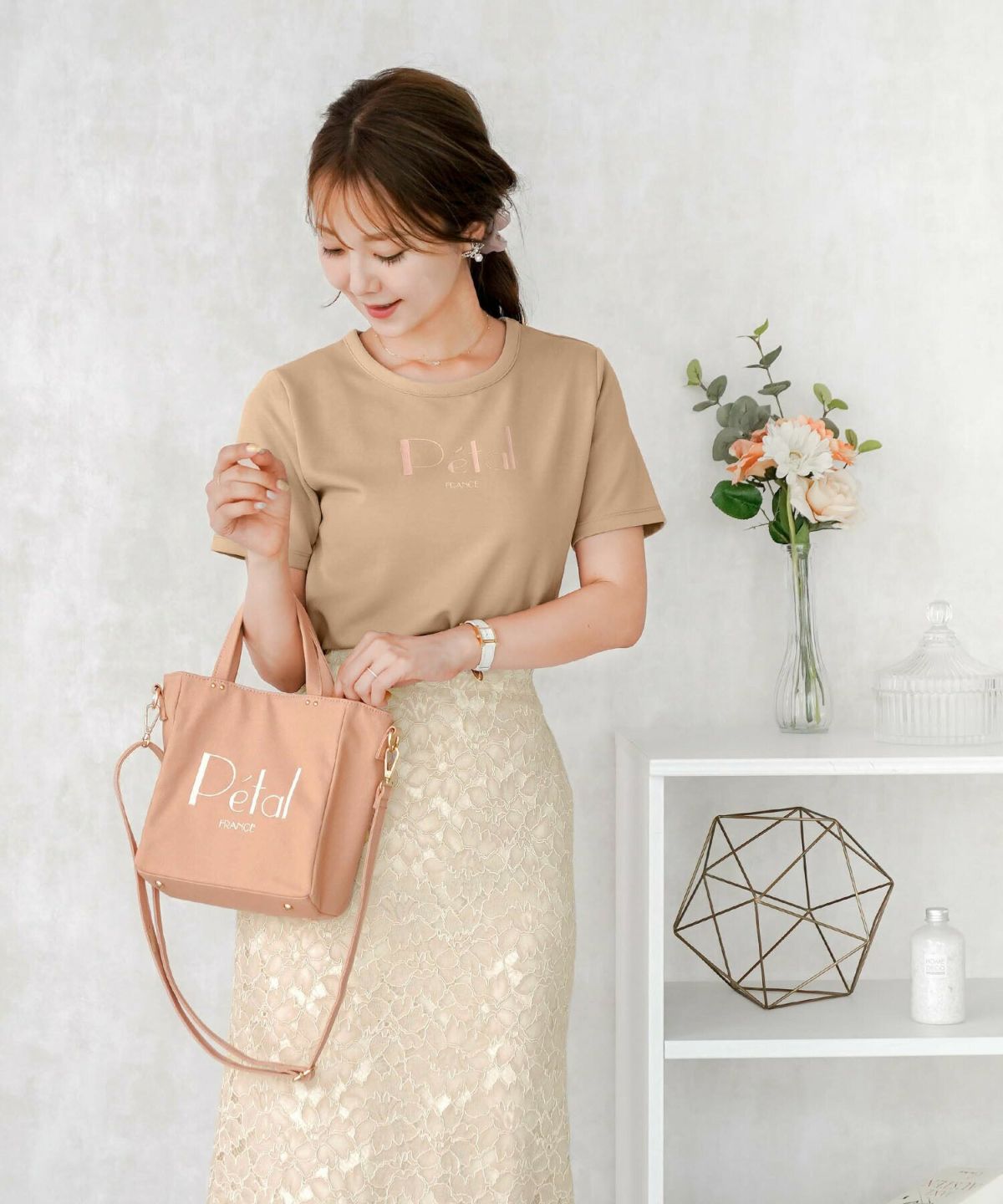 バッグ/かばん/鞄/キャンバスバッグ/キャンバス/2way/肩掛け/肩がけ/ミニショルダー/ミニサイズ/シンプル/刺?/可愛い/ギンガムチェック/お出かけ/旅行/春/夏/秋/レディース/ナチュラル/ホワイト/アイボリー/ブラック/黒/ピンク