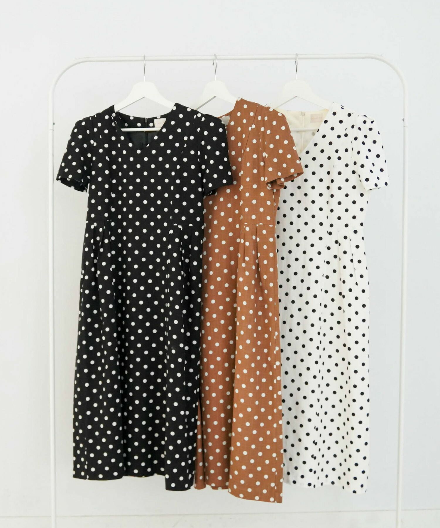 水玉/Vネック/麻/リネン混/レーヨン/ミモレ丈/ミディ丈/春/夏/秋口/S/M