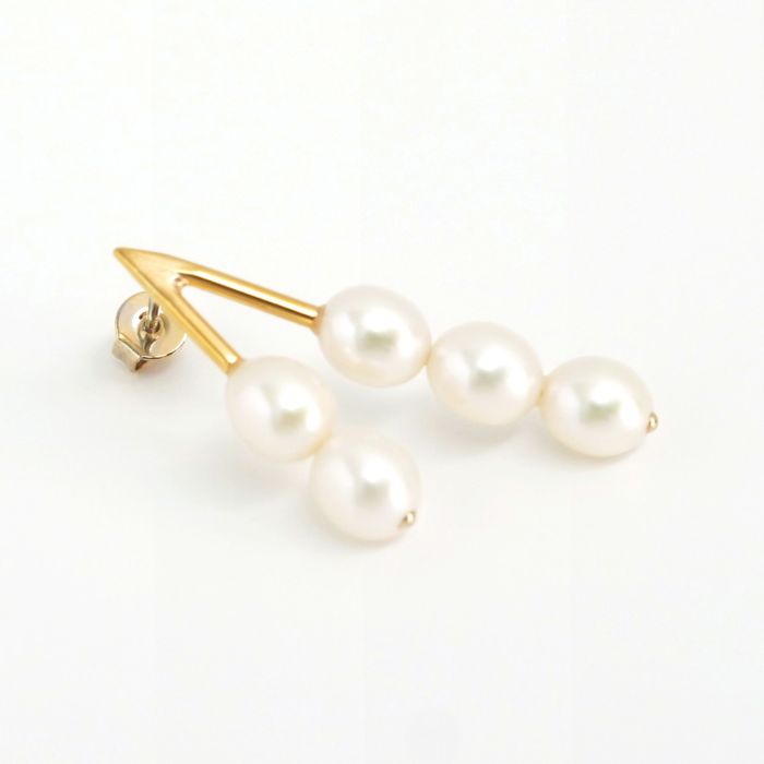 パール V ピアス イヤリング Pearl V Pierce Earring