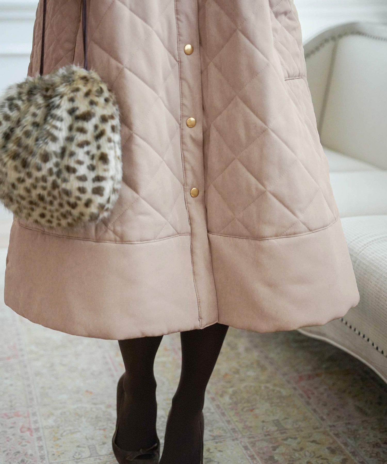 レディース/アウター/コート/ロングコート/ダウン/フェイウダウン/中綿/キルティング/ステッチ/リブ/袖リブ/長袖/防寒/フード/フ―ディー/ヨーク/リボン/ベルト/ポケット/冬/