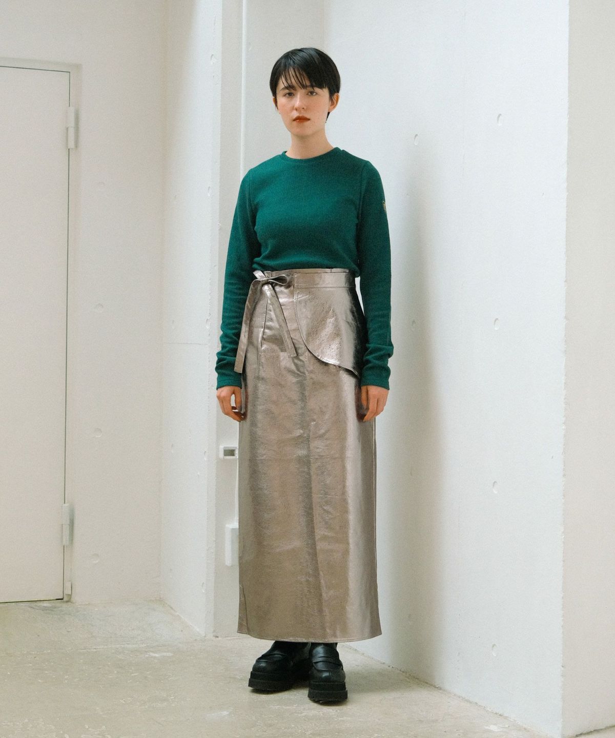 フェイクレザー ペプラムスカート TINA：JOJUN 全2色｜tnj612-0521【1】
