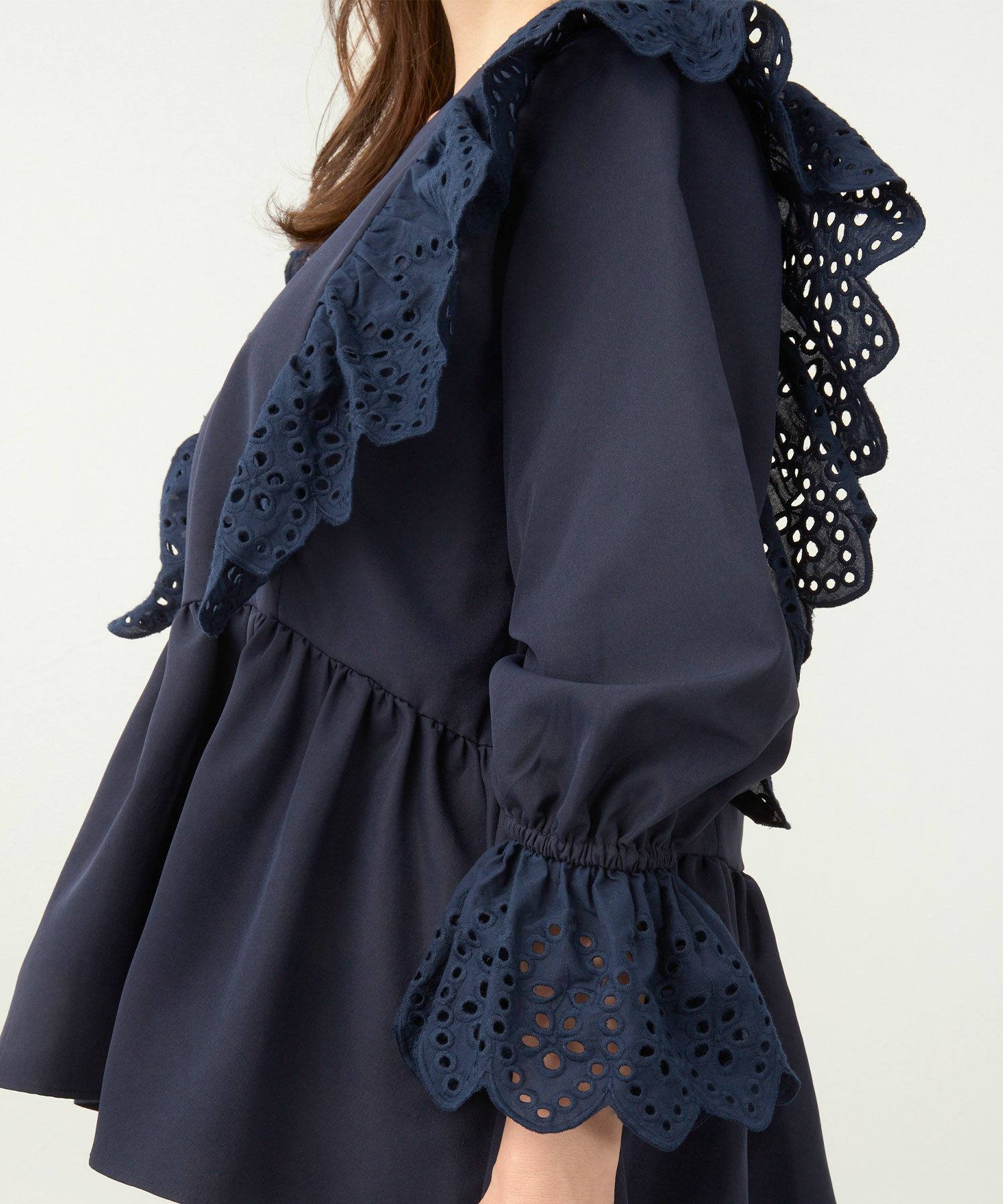 手洗い可/長袖/イレヘム/ペプラム/カットワークレース/コットンレース/スカラップレース/袖口ゴム/異素材/レース/フェミニン/大人可愛い