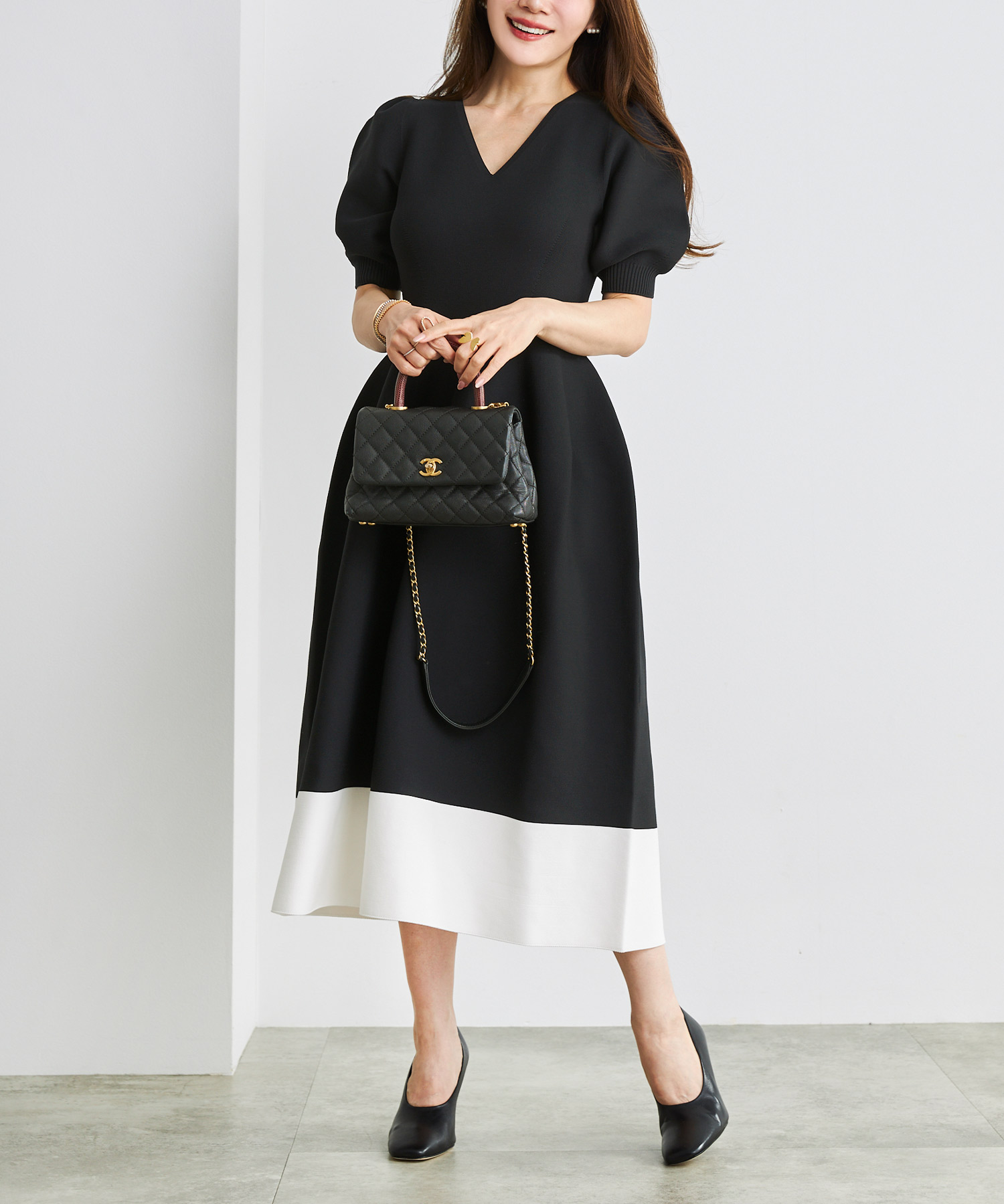 手洗い可/日本製/Vネック/ふんわり/ミモレ丈/袖山ギャザー/パフ袖/大人可愛い/上品/きれいめ/シンプル/リラックス/美ライン