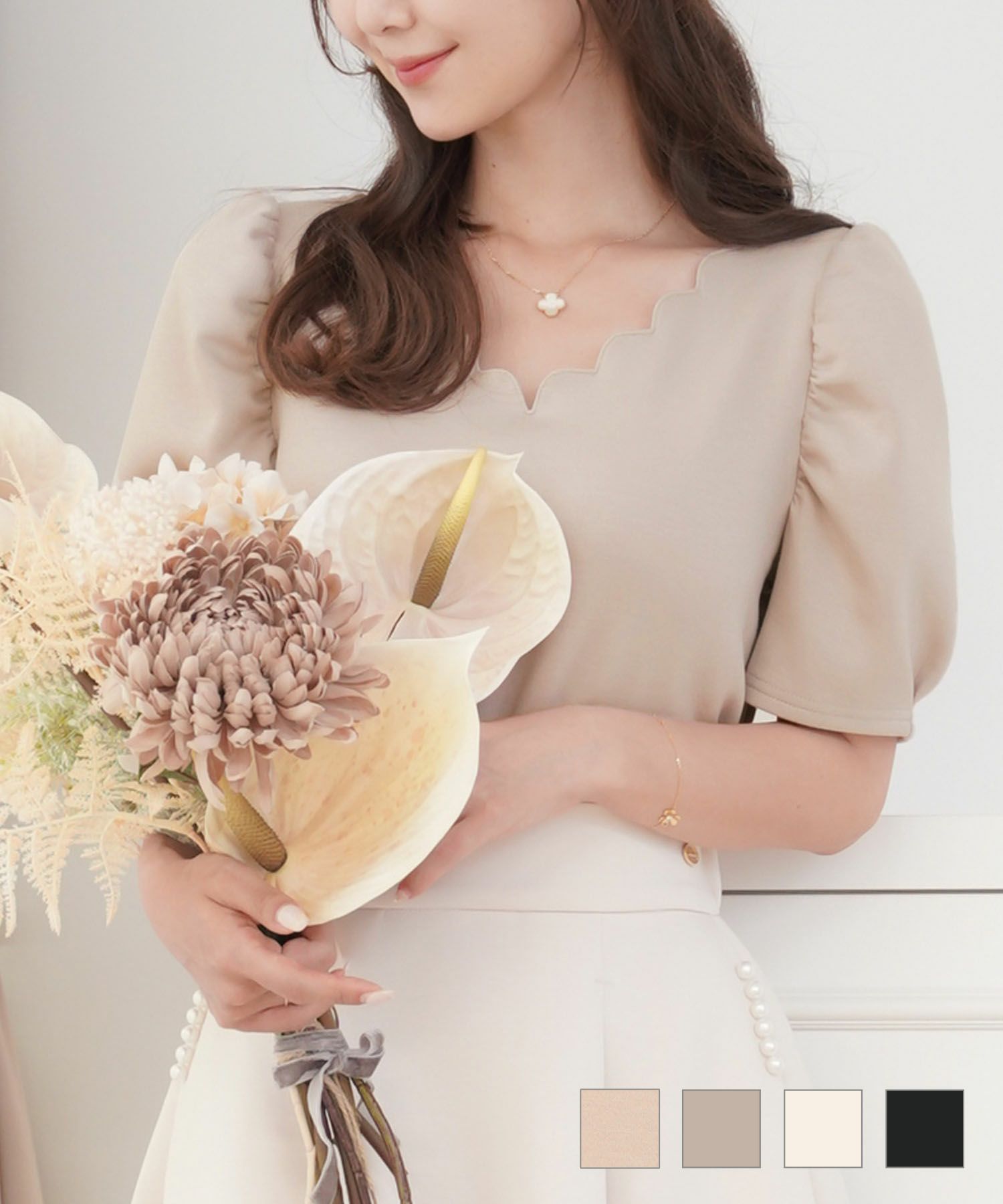 スカラップデザインTシャツlerevevanillerピーチピンク/ピンクベージュ/アイボリー/ダークネイビー