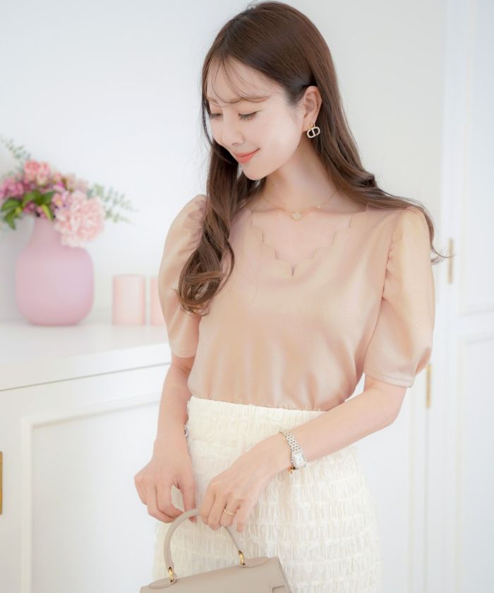 レディース/トップス/Tシャツ/カットソー/スカラップ/半袖/タック/Vネック/夏/春/秋/大人/エレガント/フェミニン/可愛い