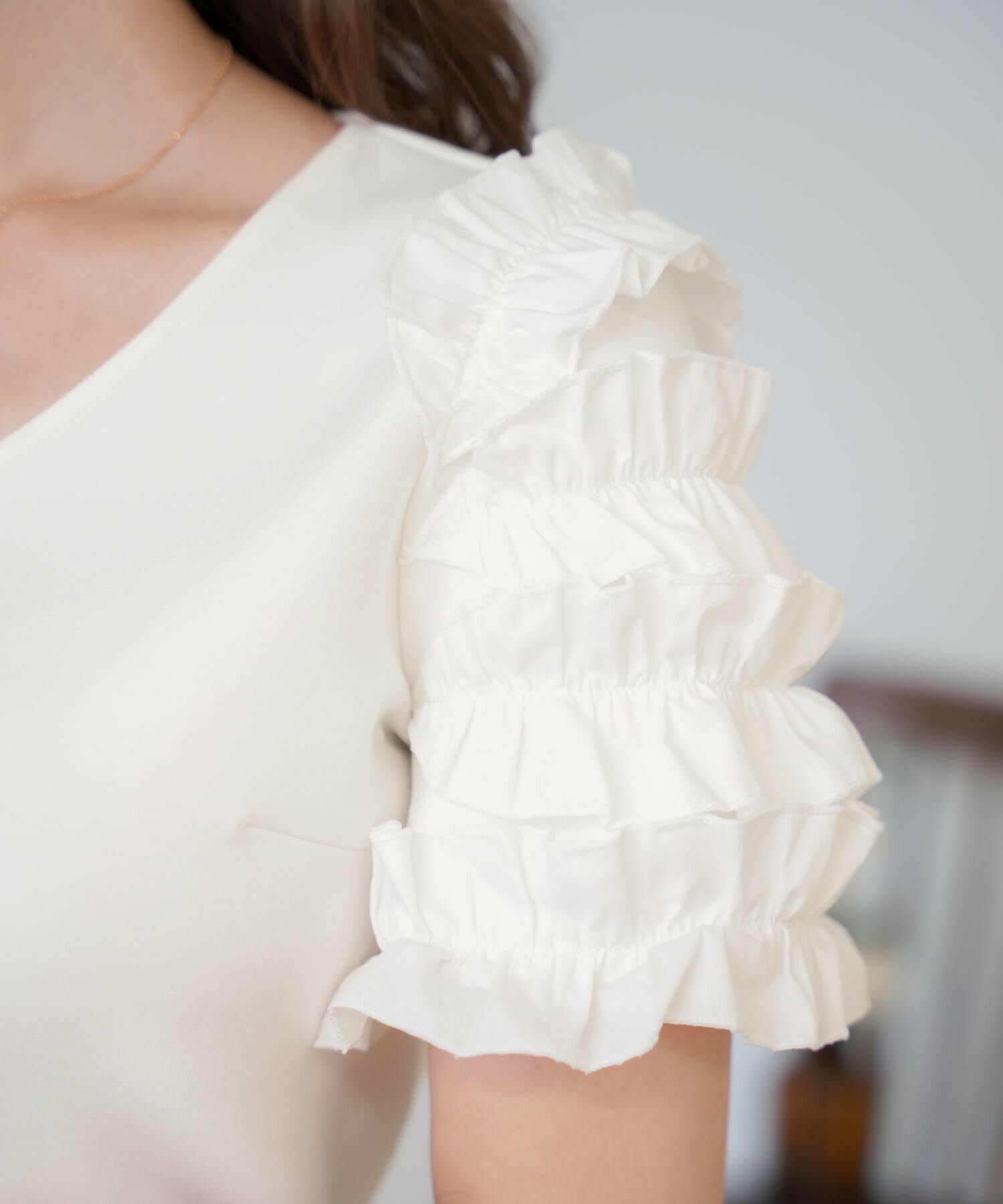 レディース/トップス/カットソー/Tシャツ/フリル/フリル袖/ホワイト/ブラック/ギンガム/異素材/異素材袖/半袖/夏/春/秋/カジュアル/エレガント/通勤/オフィスカジュアル/ベーシック