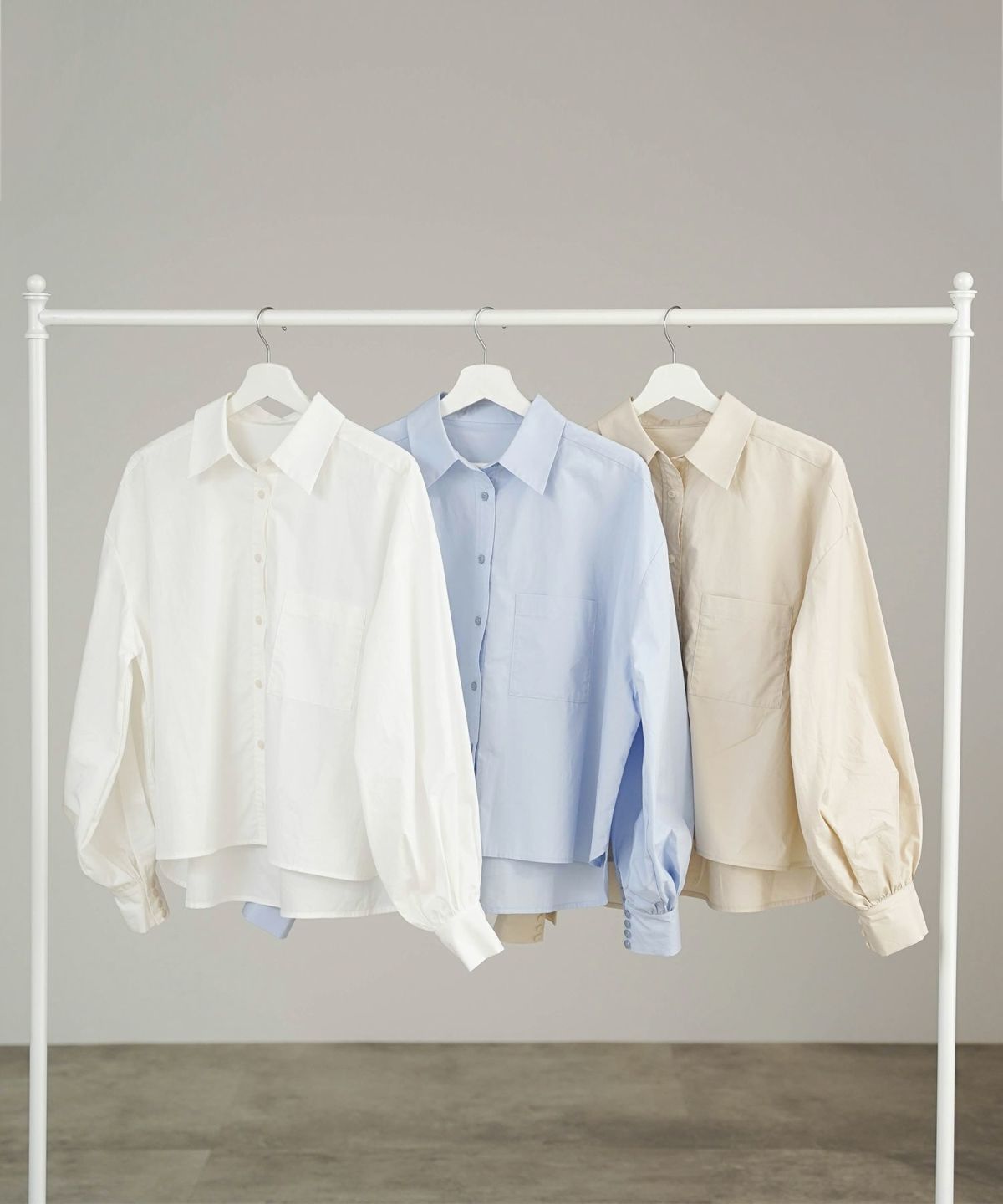 シャツ/ボリュームスリーブ/カフスボタン/オフホワイト/ベージュ/サックス/フリー/