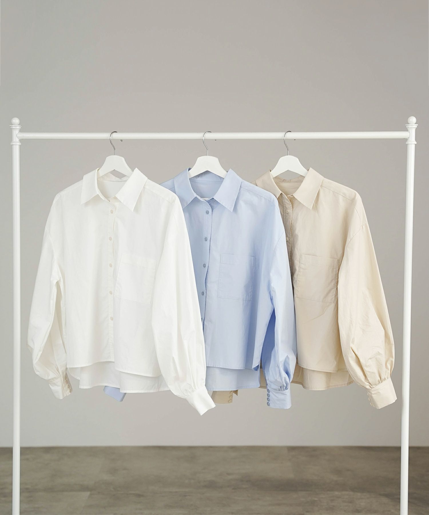 シャツ/ボリュームスリーブ/カフスボタン/オフホワイト/ベージュ/サックス/フリー/