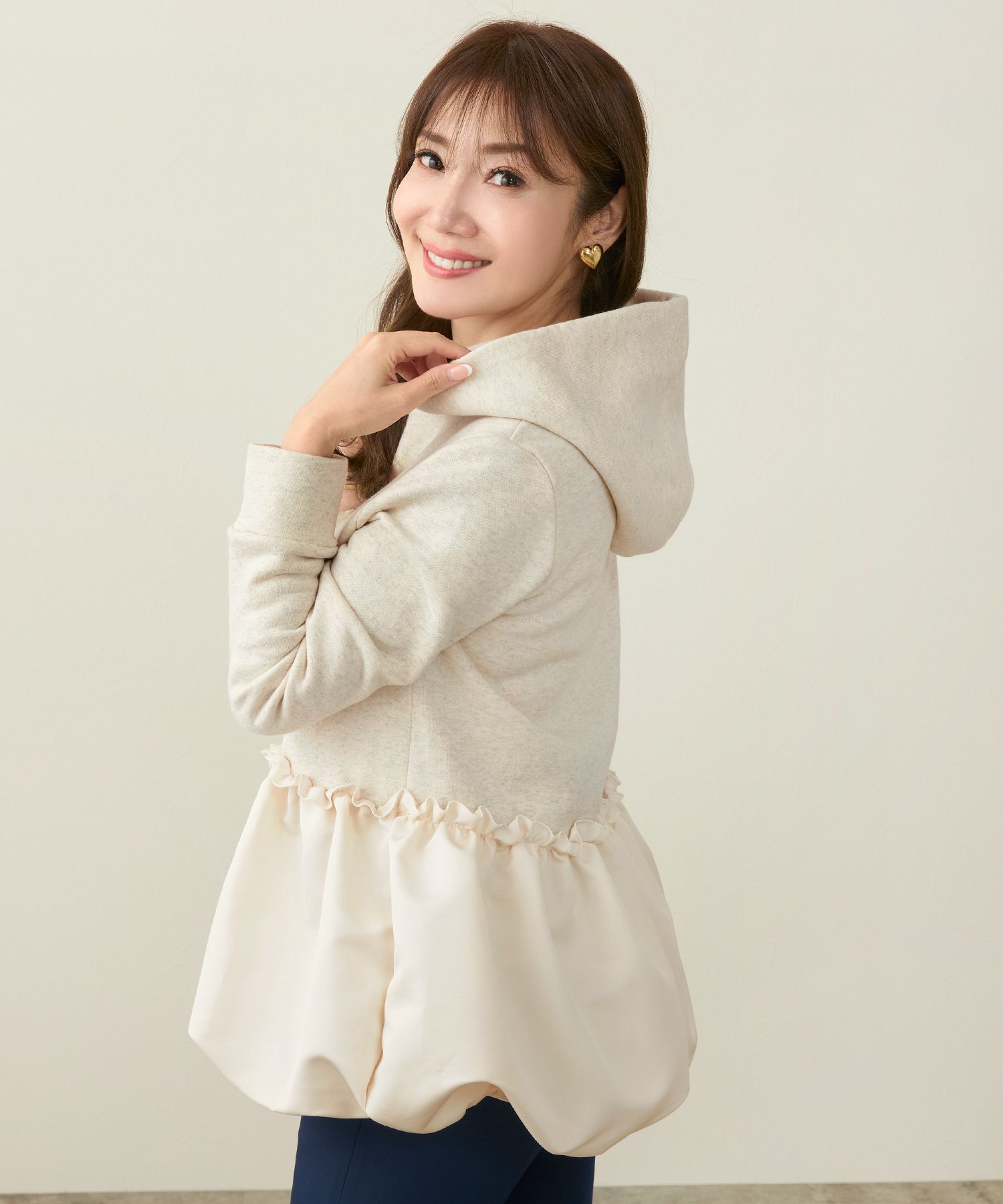 手洗い可/長袖/フリル切り替え/バルーンヘム/異素材切り替え/フード付き/大人可愛い