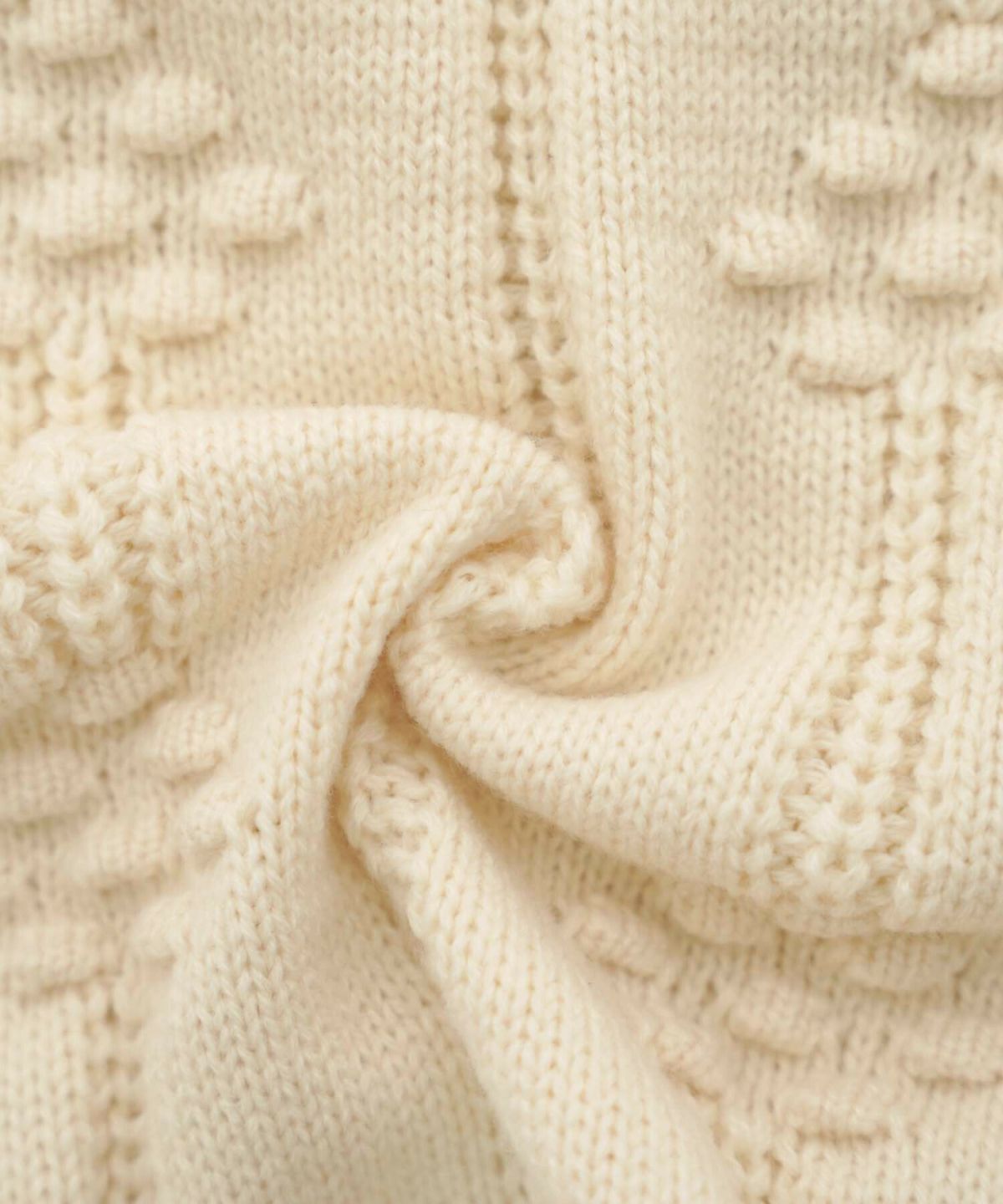 レディース/トップス/ニット/ハーフジップ/ファスナー/襟/花柄/編地/柄/ミドルゲージ/ケーブル/あたたか/秋/冬/袖/長袖/クリスマス/デート/エレガント/カジュアル/アイボリー/チャコール/モカ/ココア/ブラウン/ピンク/ブルーグレー