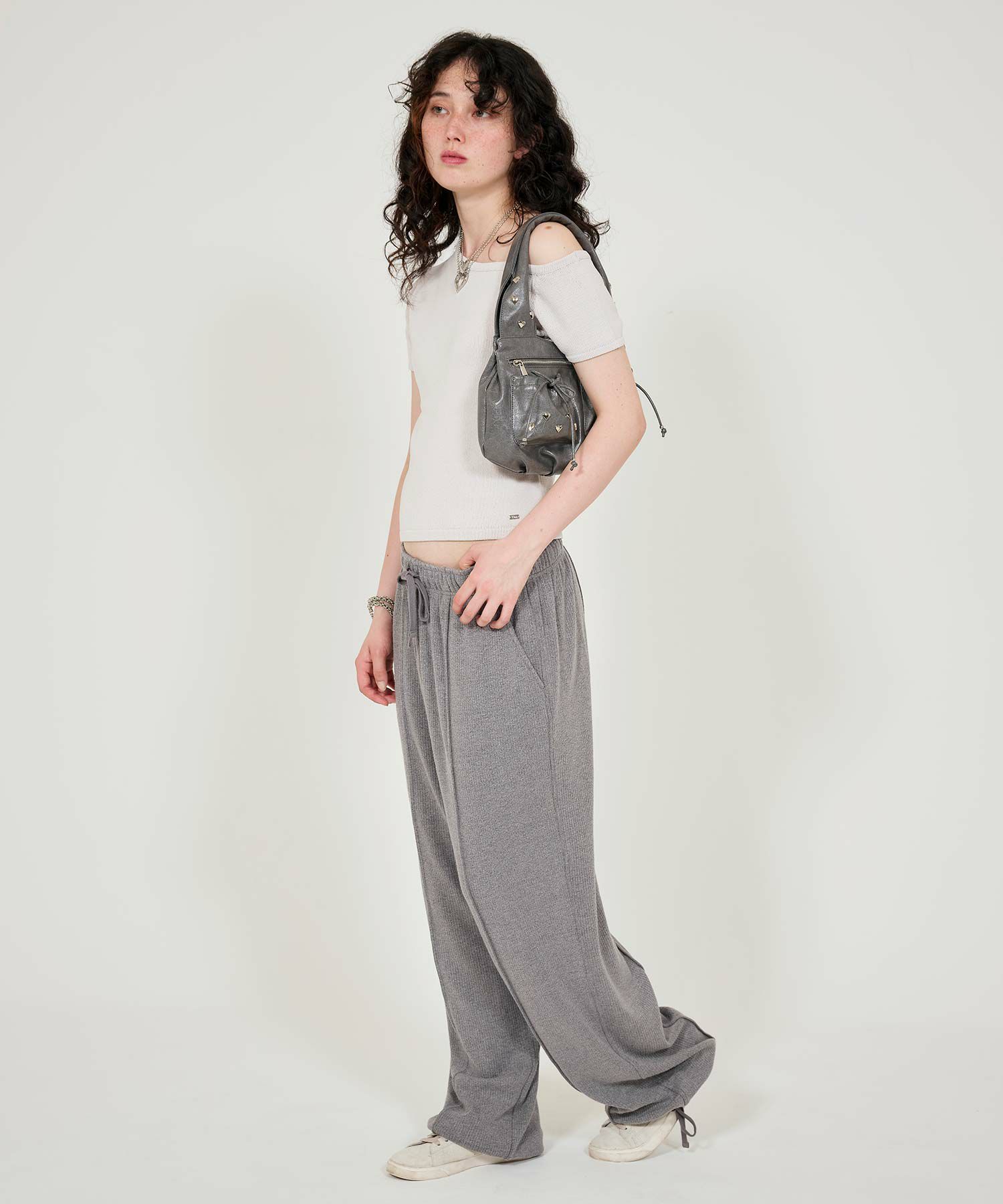 グッズ/小物/バッグ/ハンドバッグ/ブラック/レッド