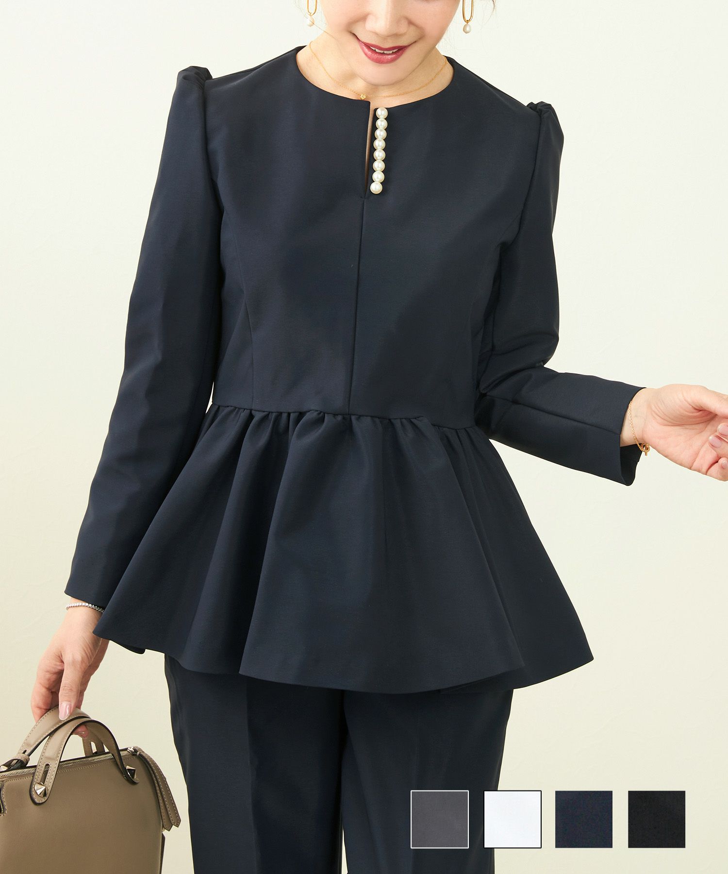 パール付きスキッパーネック ペプラム ブラウス Liala×PG