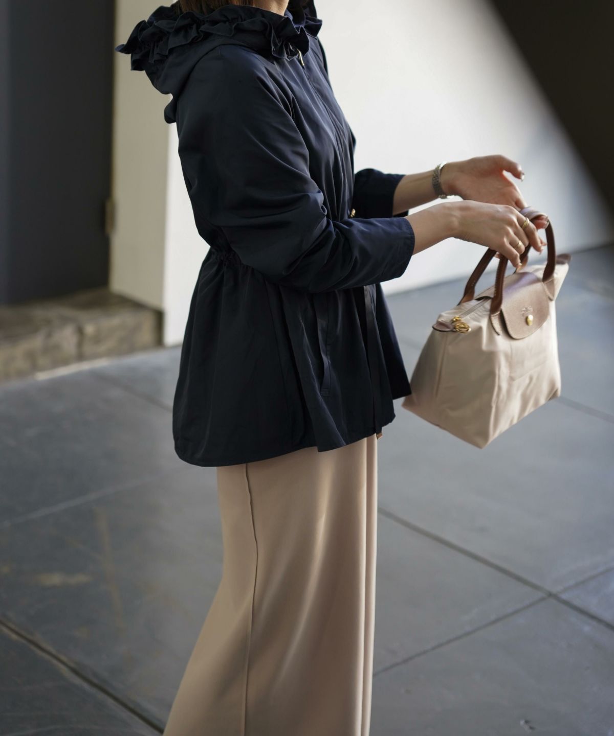 マウンテンパーカー/ペプラム/アイボリー/ネイビー/M/春/秋/フリル/ドロスト/ラグラン/長袖