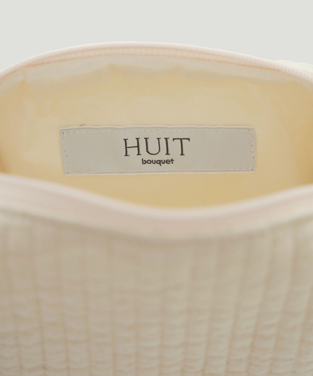 レディース/ポーチ/パール/ヌビ/春/夏/秋/冬/コスメポーチ/サニタリーポーチ/ブラック/アイボリー/グレー