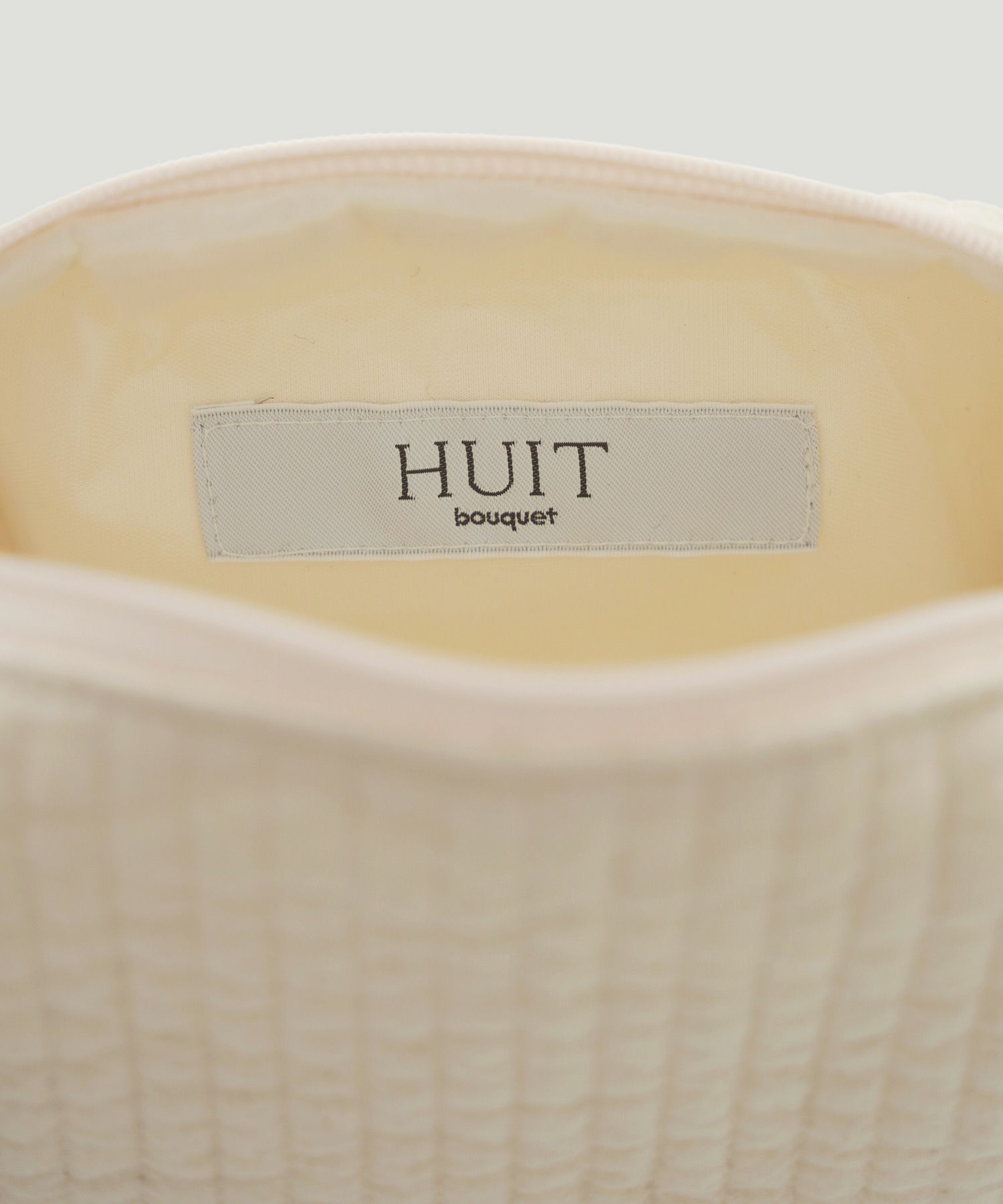 レディース/ポーチ/パール/ヌビ/春/夏/秋/冬/コスメポーチ/サニタリーポーチ/ブラック/アイボリー/グレー