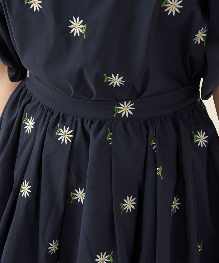 マーガレット 花刺繍 ふんわり スカート Liala×PG 全3色｜lpg621-1691 