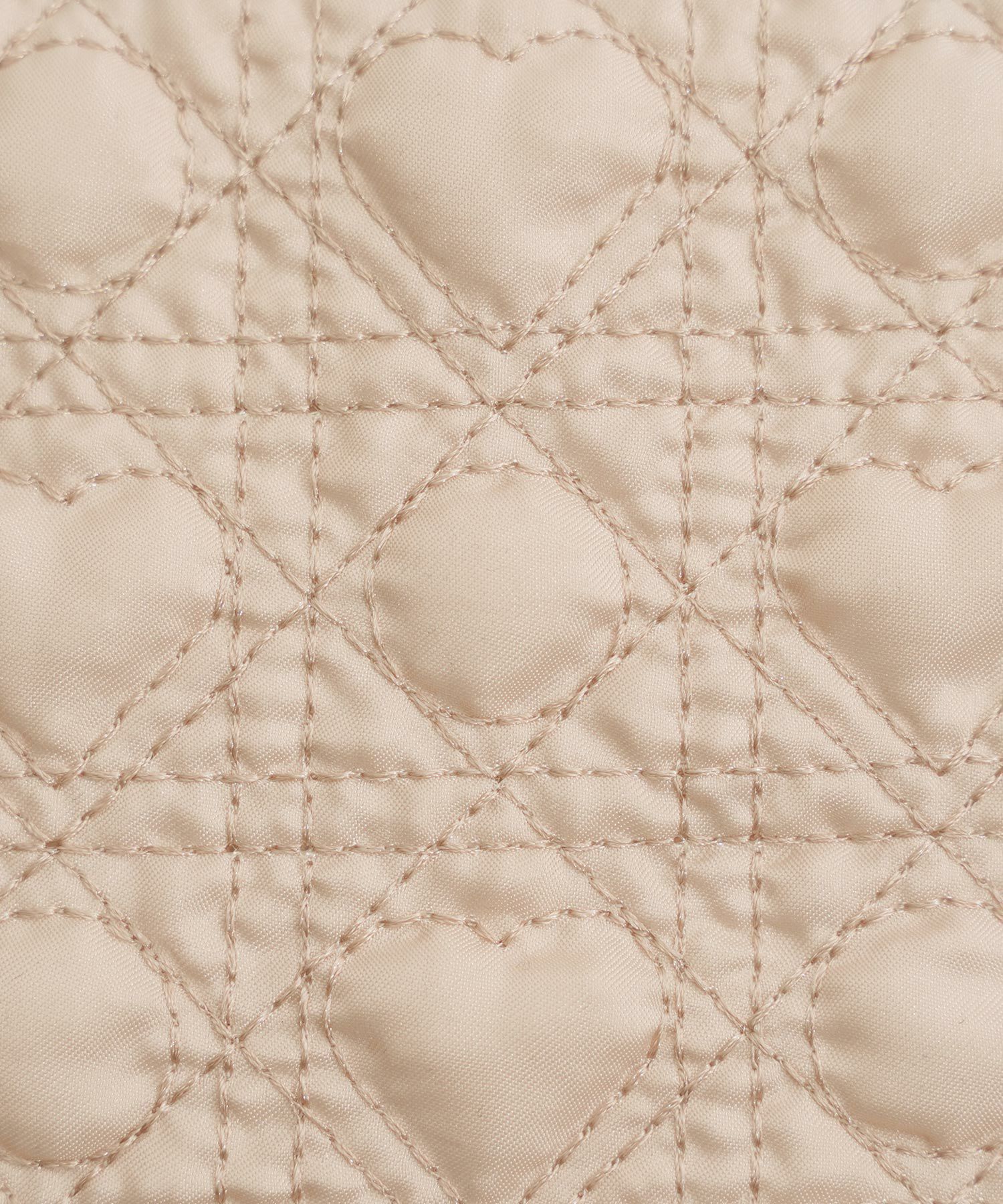 レディース/収納/マルチケース/母子手帳ケース/ハート/キルティング/かわいい/B6/オリジナル/軽い/チャーム/ゴールド/パスポートケース/通帳ケース/通院ケース/ママ/ポーチ/チケット入れ/カード/ピンク/ホワイト/オールシーズン/新色/女の子/男の子/赤ちゃん/出産前準備/産後