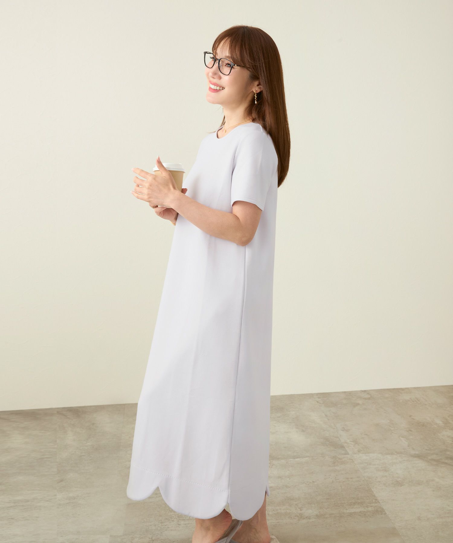 手洗い可/ワンピーススカラップグレー黒ロングレディースかわいい大人半袖無地春夏秋動きやすいジョイントスペース