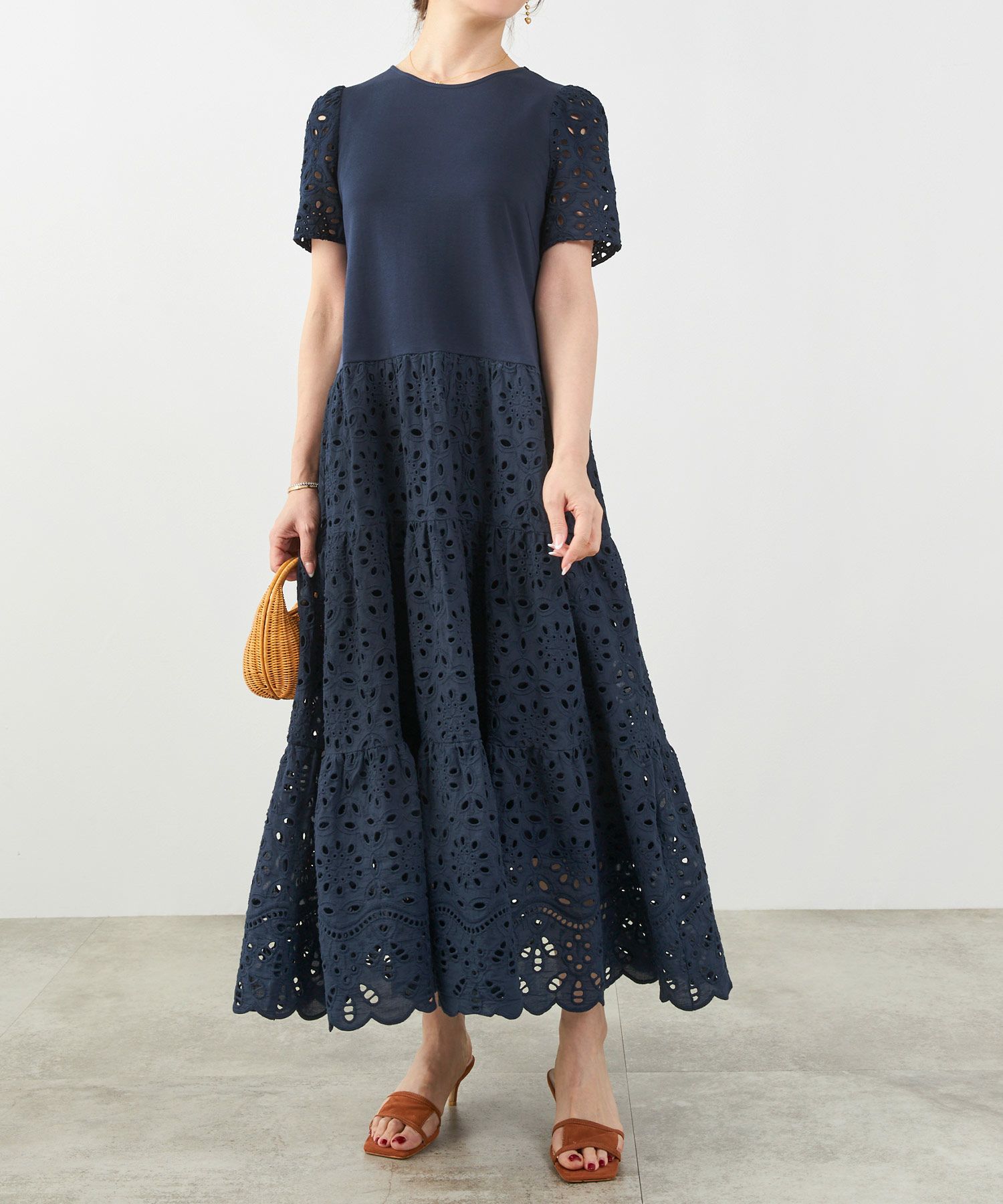 新色追加手洗い可コットンレースカットソーフレアロング大人かわいいきれいめ白黒春夏秋ドッキング綿ジョイントスペース