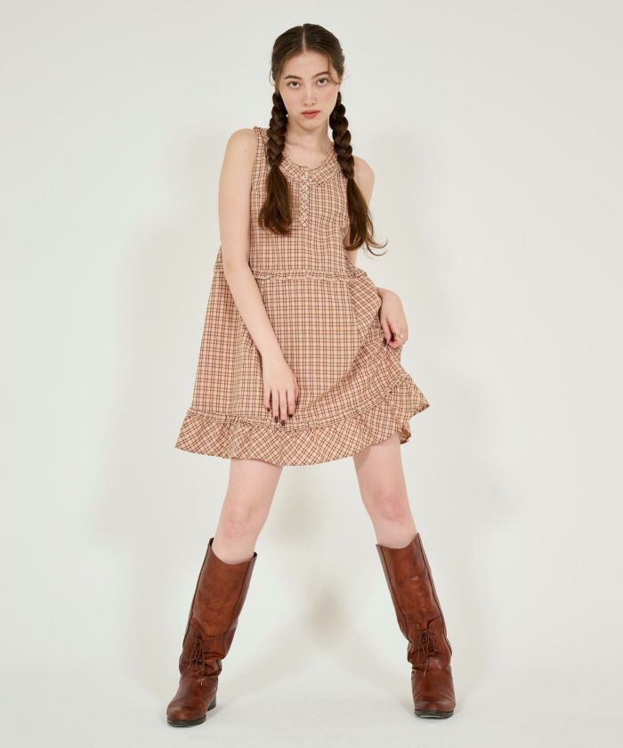 裾フリル ノースリーブチェックワンピース TINA：JOJUN 全2色