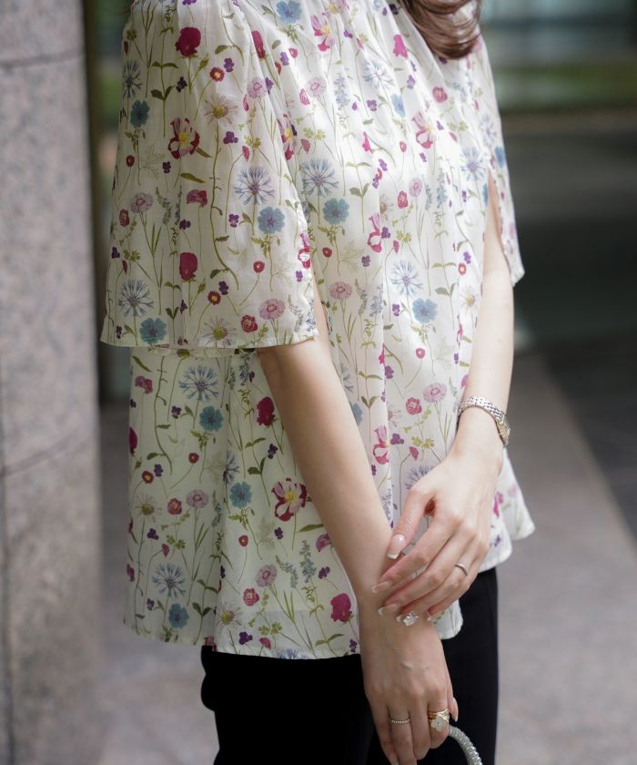 限定品】pinue スリットスリーブカットセットアップ - メルカリ