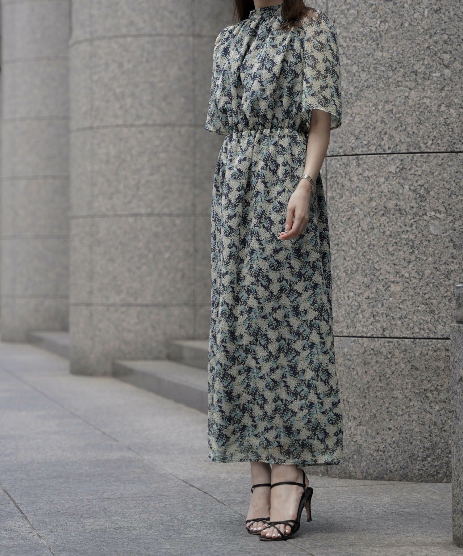 ウエストゴム ロング フレアスリーブ 透け感 シアー/ライトグリーン/ネイビー/S/M