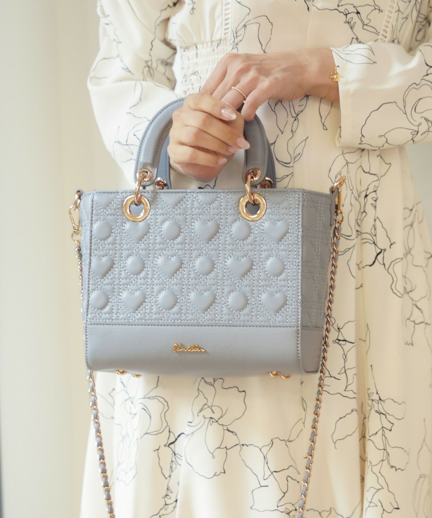 最安値 レディディオール ladydior ハートキルティング abcdior