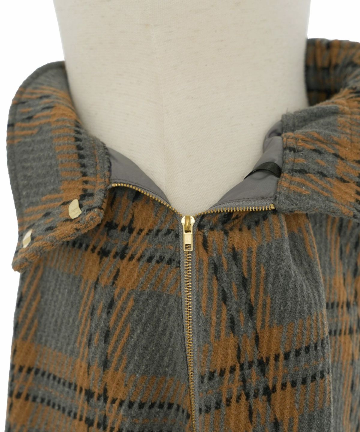 レディース/スカート/ロング/ミモレ/タータンチェック/チェック柄/V字/細見え/華奢/秋/冬/厚手/ファスナー/かぎホック/エレガント/フェミニン/上品/カジュアル/フレアシルエット/タック/ウエストゴム/アイボリー/グレー