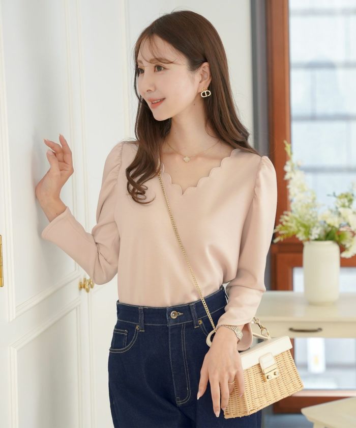 レディース/カットソー/トップス/Tシャツ/もっちり/8分袖/長袖/スカラップ/ギャザー/スリット/アイボリー/ブラック/ネイビー/カジュアル/エレガント/上品/オフィスカジュアル/オフィススタイル/新色/ピンク/くすみピンク/ピーチピンク/ピンクベージュ