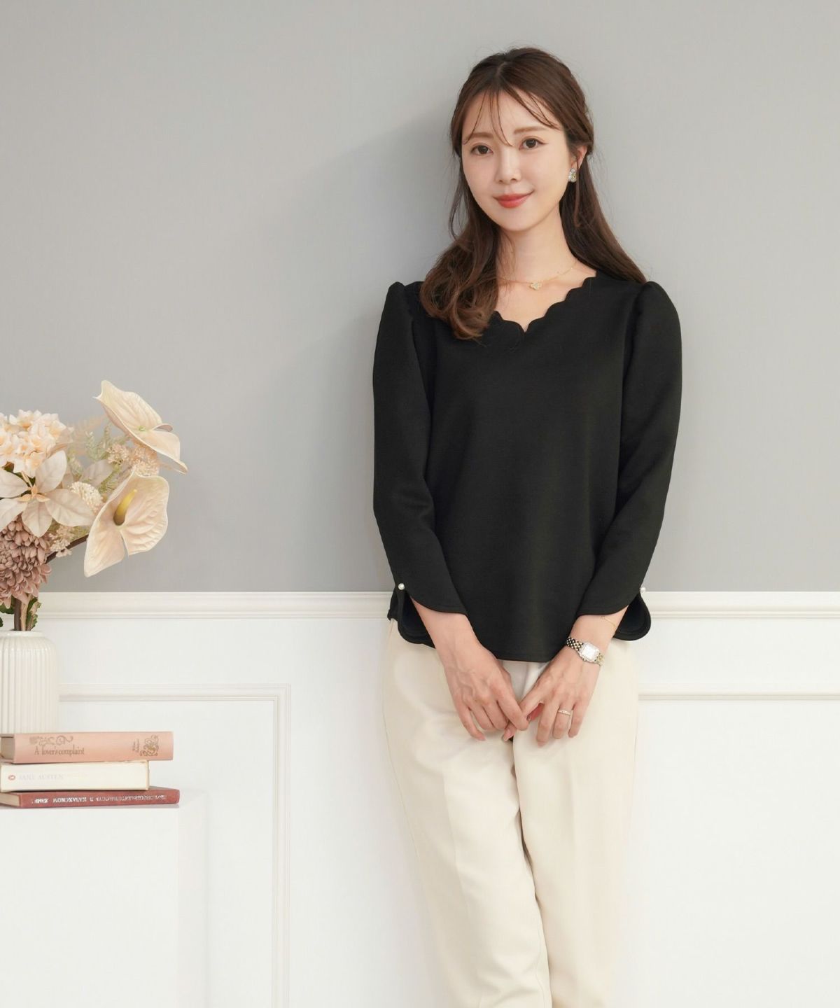 レディース/カットソー/トップス/Tシャツ/もっちり/8分袖/長袖/スカラップ/ギャザー/スリット/アイボリー/ブラック/ネイビー/カジュアル/エレガント/上品/オフィスカジュアル/オフィススタイル/新色/ピンク/くすみピンク/ピーチピンク/ピンクベージュ