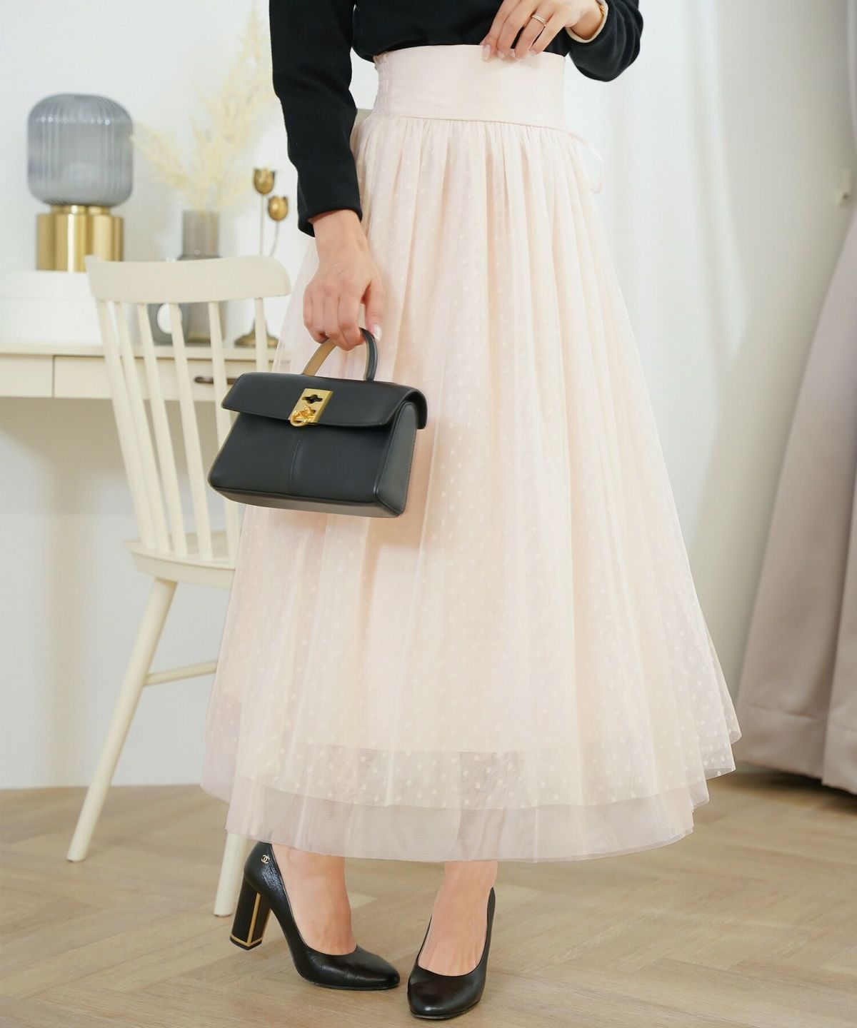 レディース/スカート/ボトムス/チュール/ドット柄/レイヤード/リボン/チャーム/ワンポイント/ハイウエスト/締め付けにくい/シャーリング/ゴールド/チャーム/アイボリー/ピンク/チャコール/上品/かわいい/フェミニン/エレガント/カジュアル