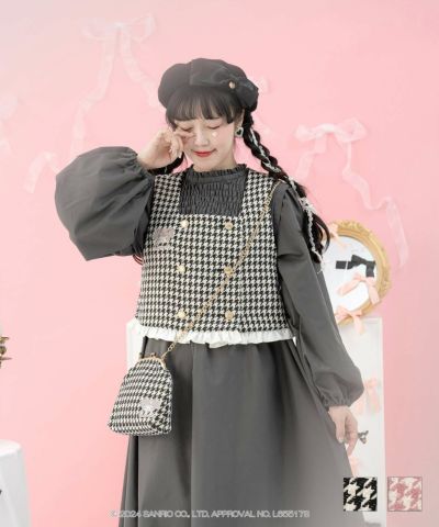 サンリオキャラクターズ コラボ 千鳥柄刺しゅう フリルスカート サンリオキャラクターズ コラボ 千鳥柄刺しゅう フリルスカート