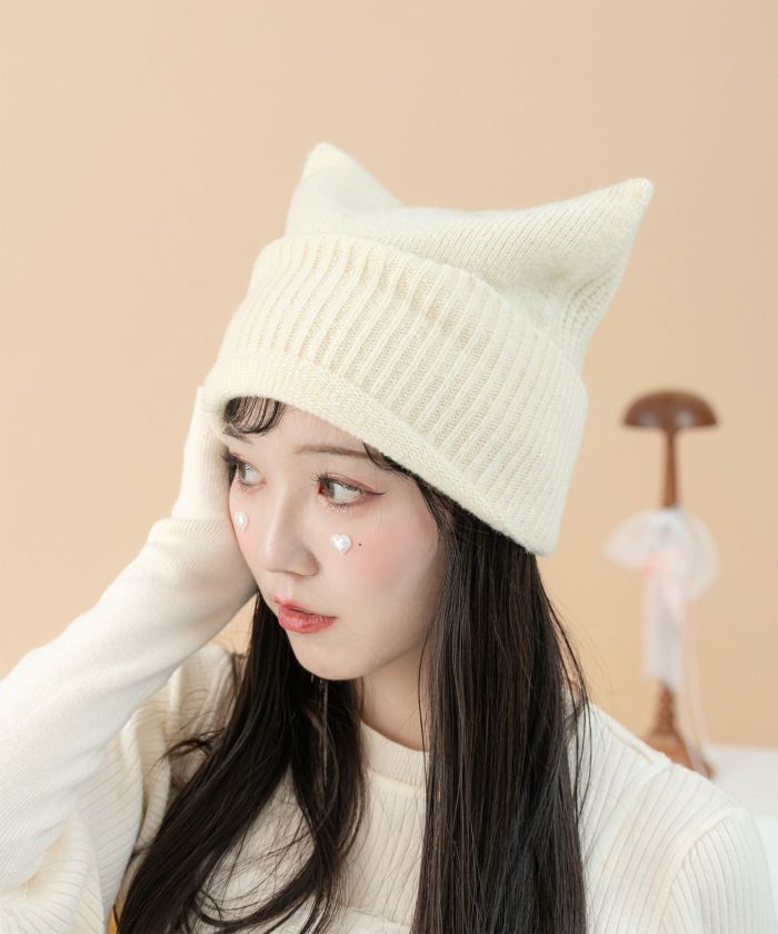Ca4la ネコ耳　ニット帽　ラインストーン CA4LA（カシラ）の「STAR CAT SP（ニットキャップ/ビーニー