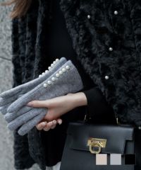 セレクト パールトリム グローブ HUIT ベージュ/グレー/ブラック