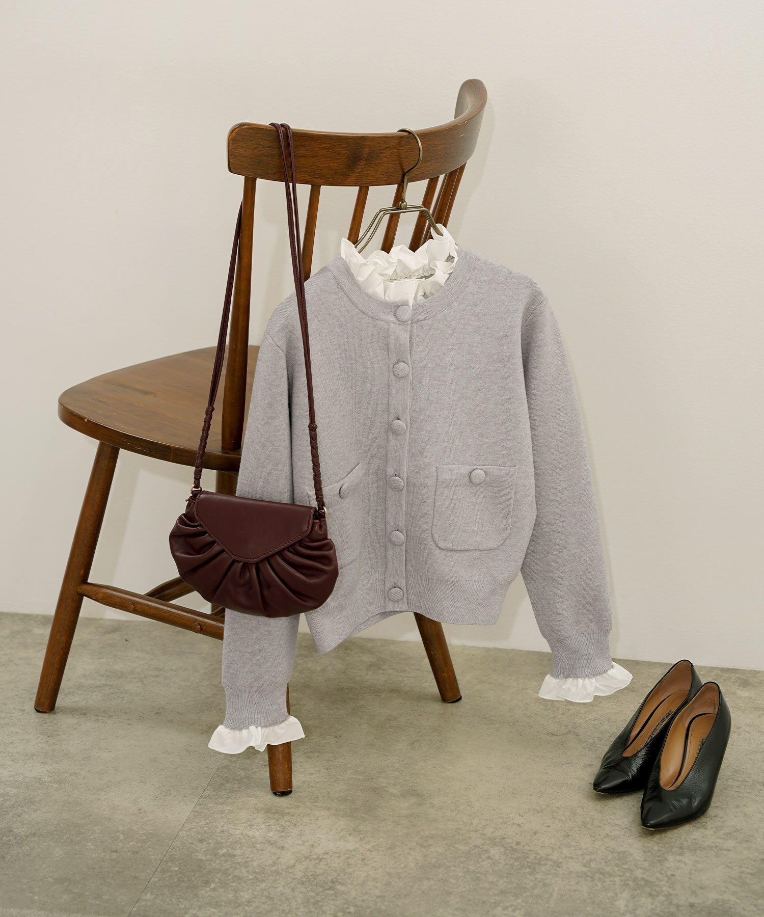 手洗い可ニットトップスレディースかわいいきれいめオフィス秋冬大人白黒ジョイントスペース