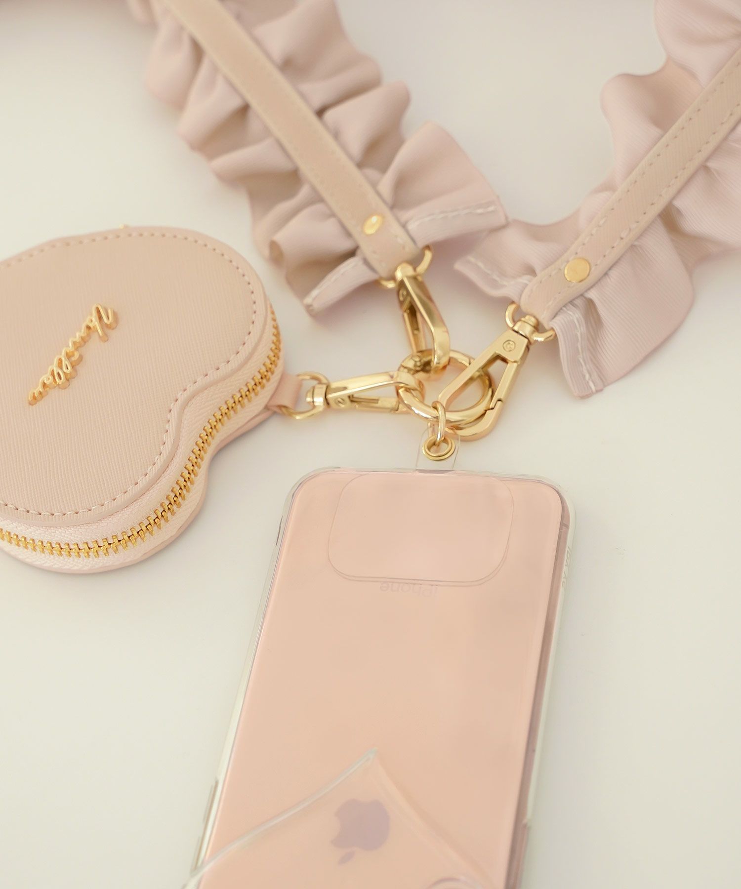 レディース/小物/グッズ/スマホストラップ/スマホショルダー/スマホ/オシャレ/フリル/ホルダー/可愛い/斜め掛け/レザー/グログラン/カラビナ/ピンクベージュ/ブラック/ゴールド/ハート/ポーチ/ファスナー/セット/可愛い/上品/フェミニン