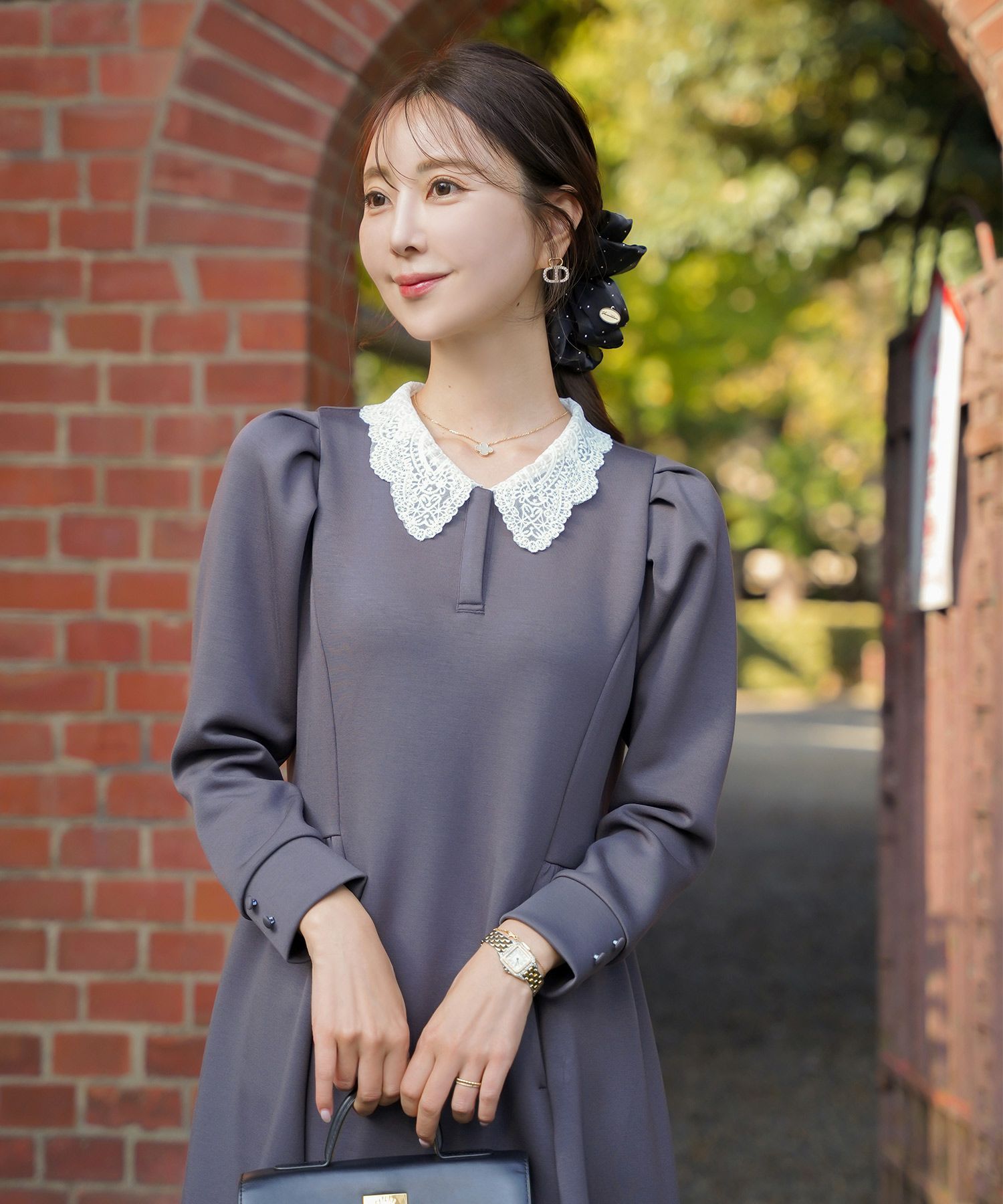 レディース/ヘアアクセサリー/クリップ/バンスクリップ/大きめ/シュシュ/フリル/ふわふわ/きらきら/光沢感/スタッズ/透け感/ヘアアレンジ/入卒園/結婚式/オケージョン/綺麗め/プレゼント/ホワイト/ブラック/可愛い/上品/エレガント/フェミニン/オールシーズン/髪留め