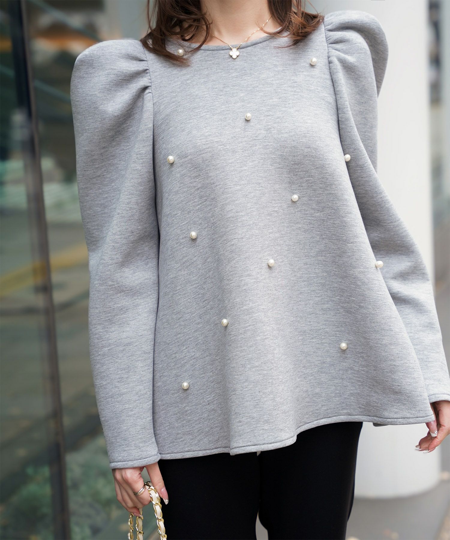 HOL!DAY トップス TIME-SALE パール付き 美肩 トップス HUIT 全3色｜hit811-0223