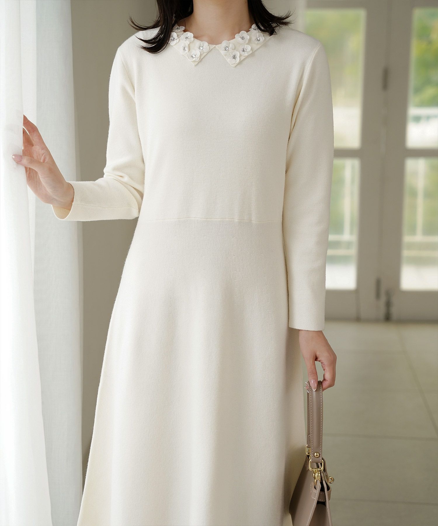 フラワーモチーフ 襟付き ニット ワンピース HUIT ネイビーミックス/アイボリー/ネイビー/ブラック/ミックス