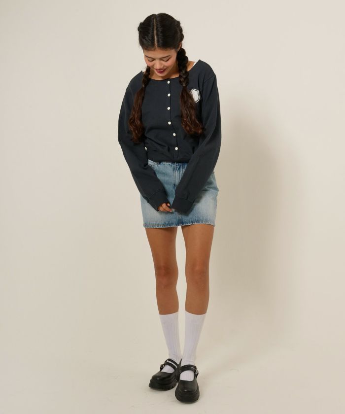 ワッペン付き オフショルスウェット TINA：JOJUN（スウェット